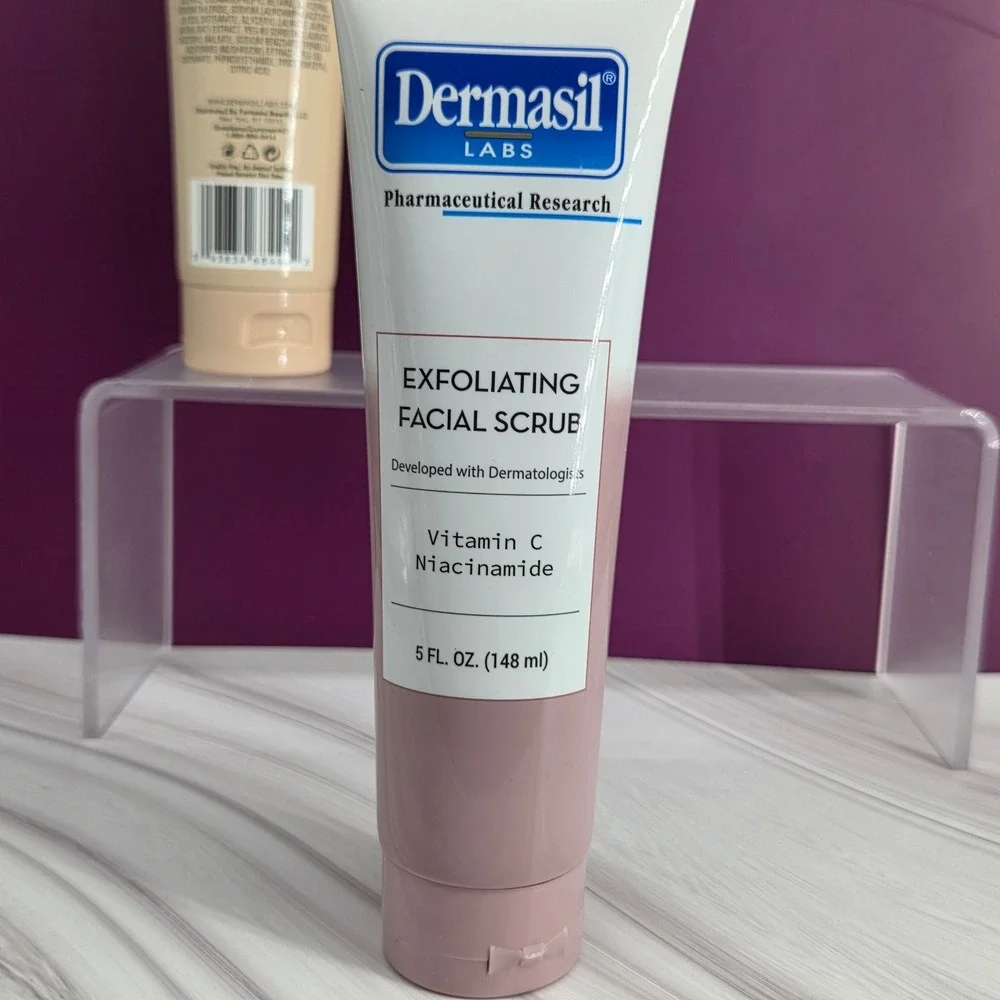 Dermasil Skincare Set Unisex 4pc Acne Cleanser Oatmeal Scrub Night Cream New